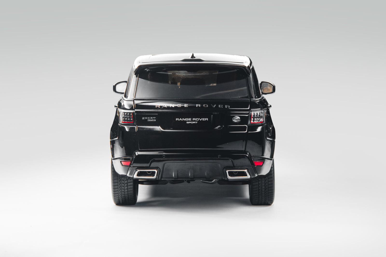 1:18 RANGE ROVER SPORT 2018 black