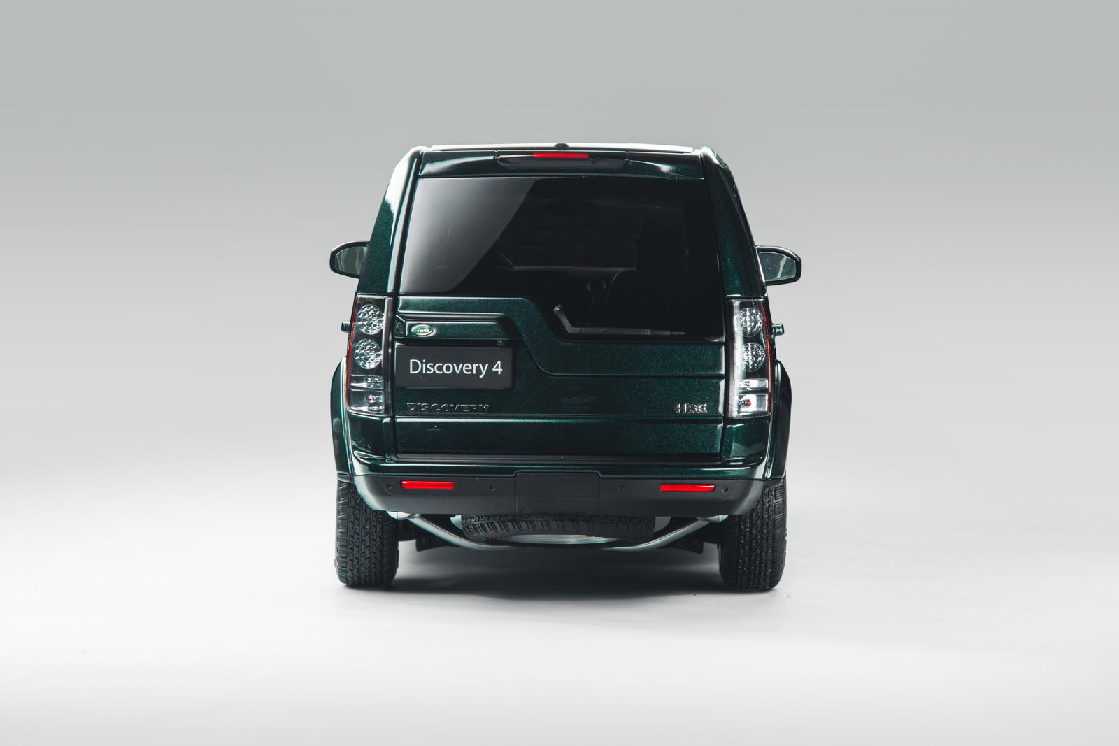 1:18 LAND ROVER DISCOVERY4 2014 green