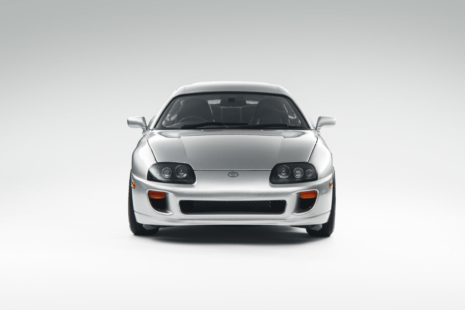 1:18 TOYOTA supra(A80) silver LHD