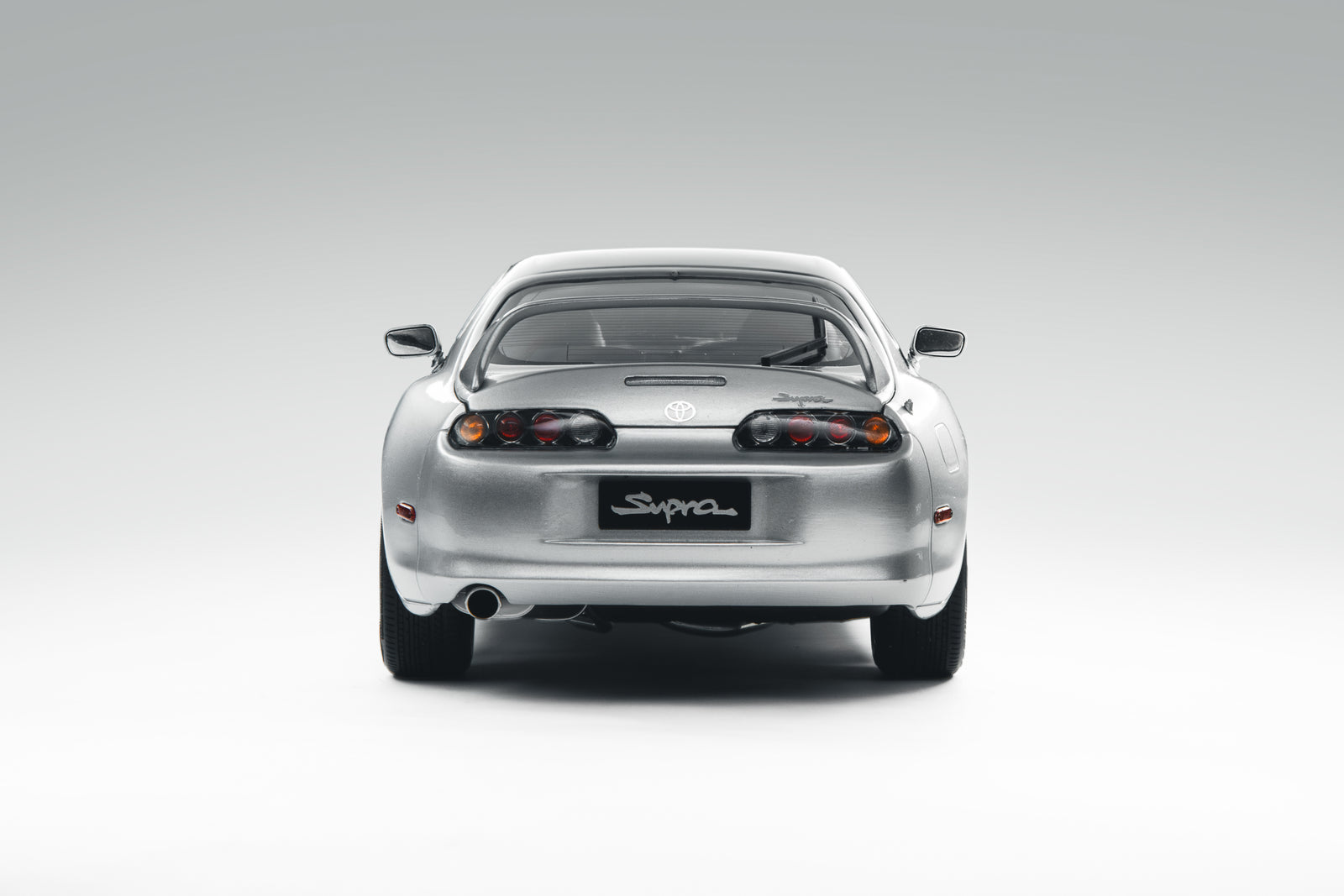 1:18 TOYOTA supra(A80) silver LHD