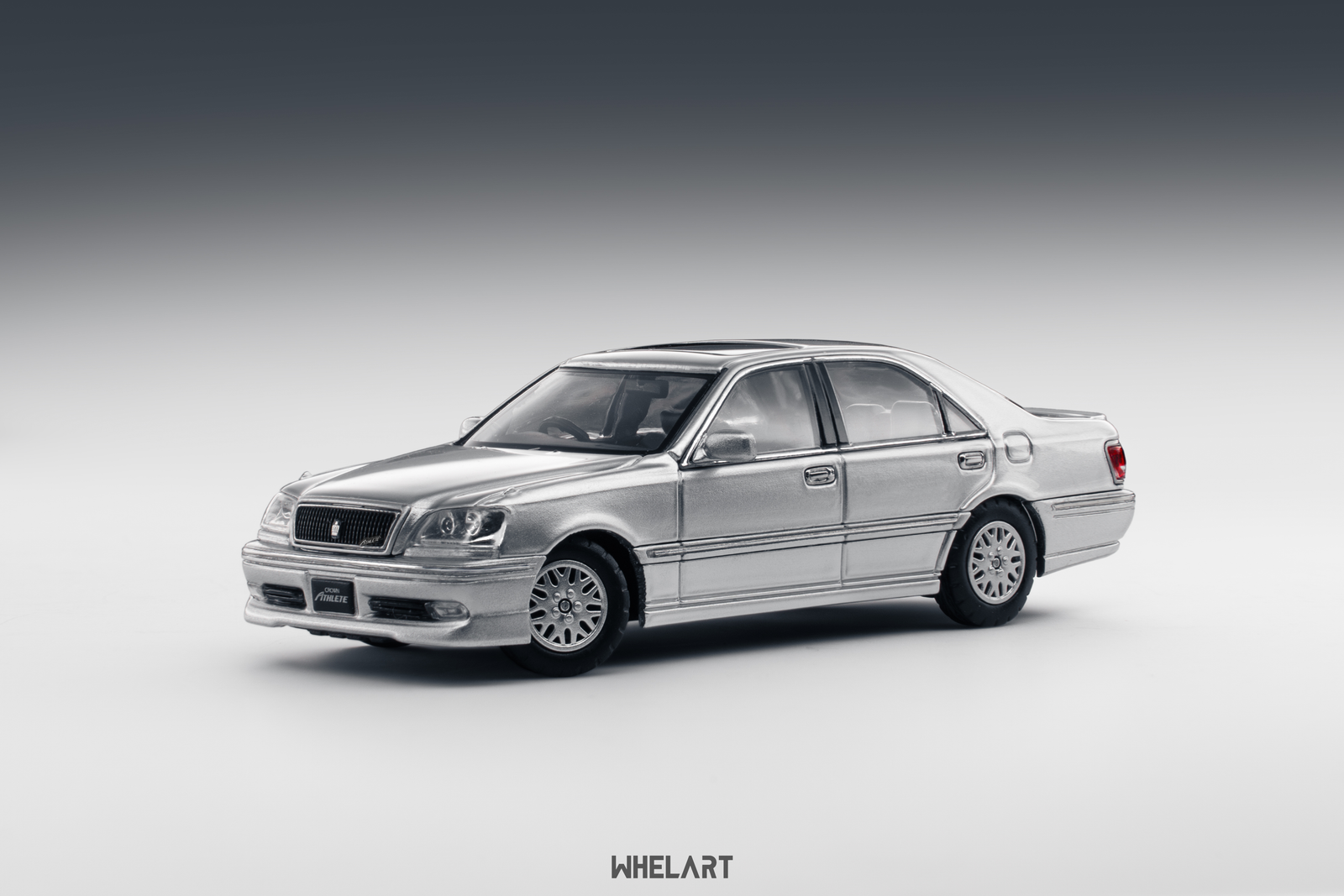 1:64 Toyota Crown Athlete Silver