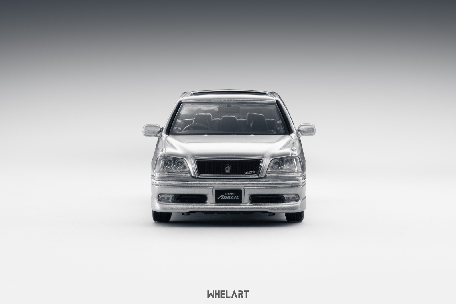 1:64 Toyota Crown Athlete Silver