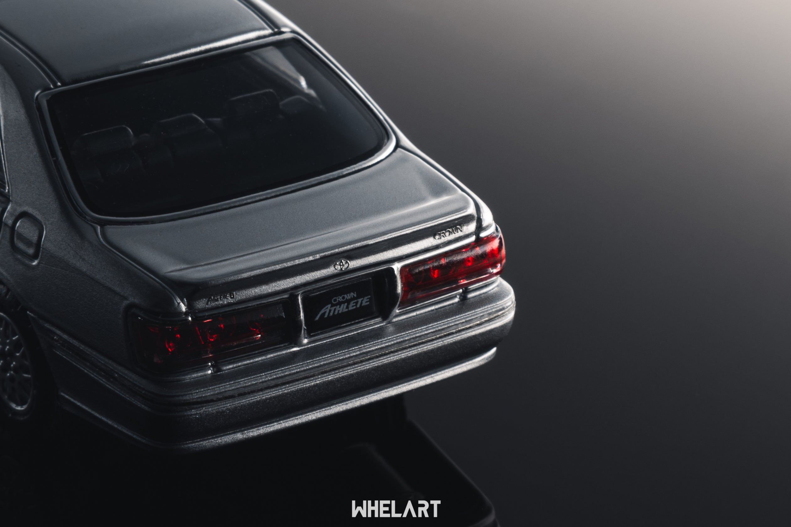 1:64 Toyota Crown Athlete Silver